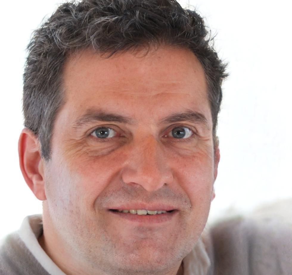 Prof. Weber, Bildungsexperte